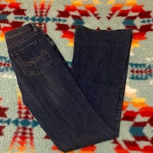 •Brand: Idyllwind•Condition: Slightly Worn•Size: 2 / 27” Waist 34” Inseam